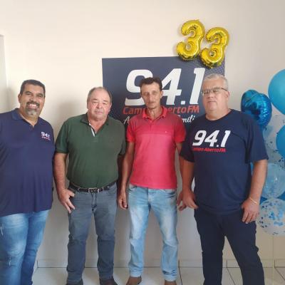 Campo Abeto FM estÃ¡ com programaÃ§Ã£o especial dos 33 anos